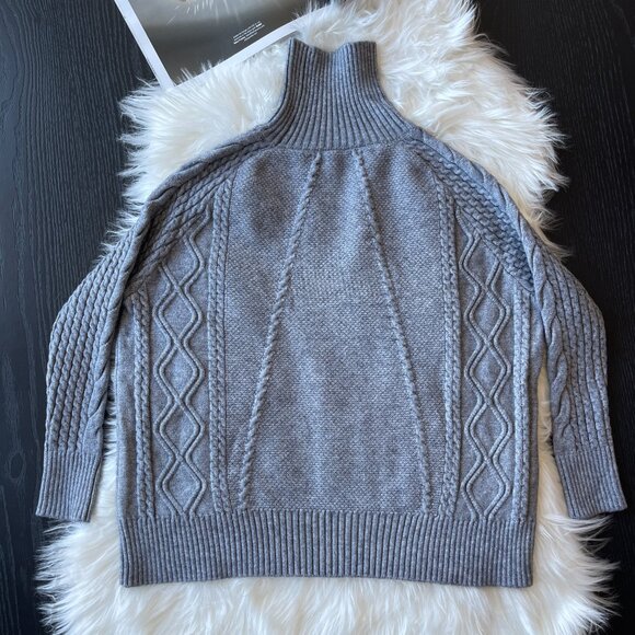 Size XS NWOT Turtleneck Grey Sweater - Picture 3 of 7